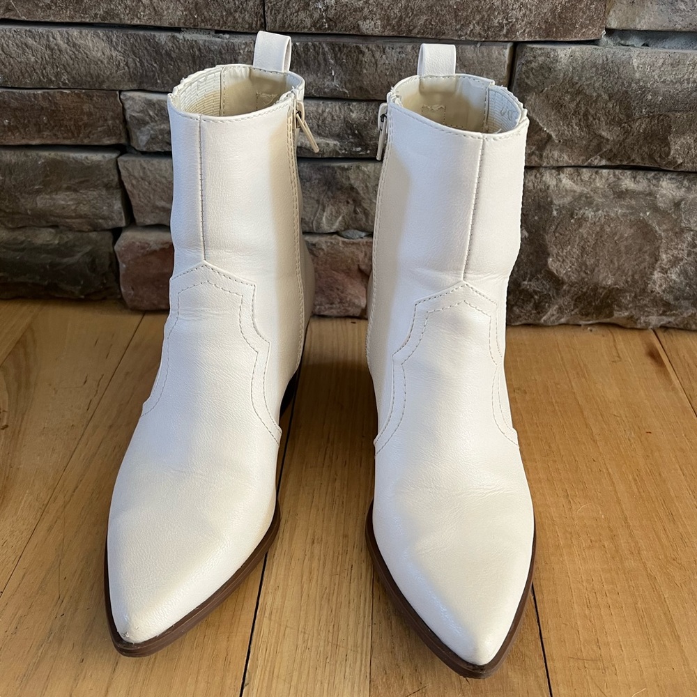 Qupid Booties 8.5